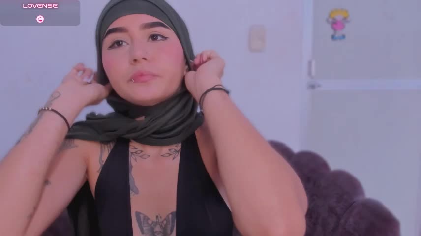 seraphine_arabic Webcam Star October 22, 2026