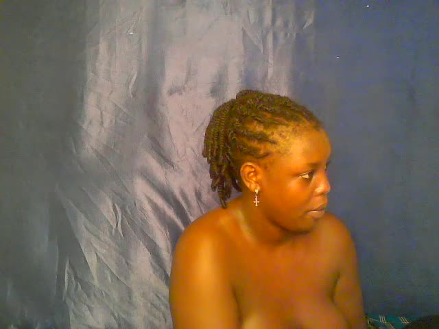 Queen_beautyy Webcam Chat October 22, 2026