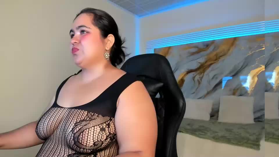 saramilf_efti Webcam Chat October 22, 2026