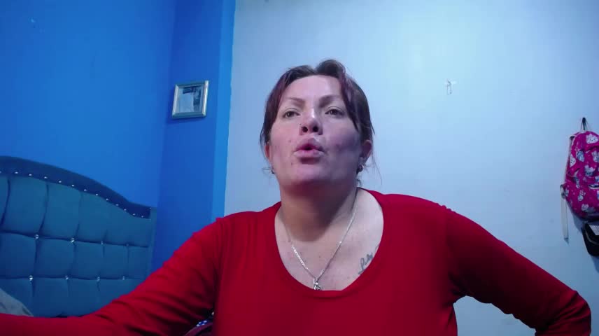 carolinhe26 Webcam Chat October 22, 2026