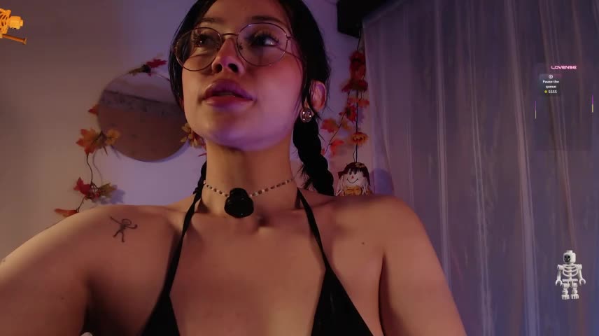 Ellyuwuw Webcam Chat October 22, 2026