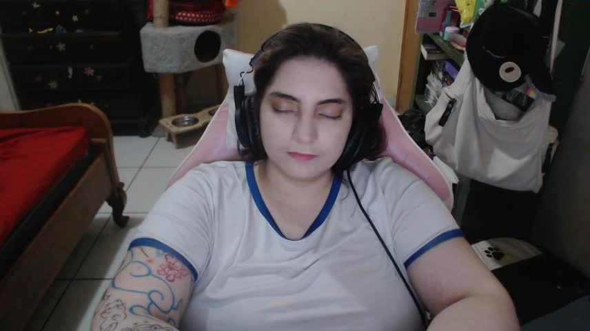 VictoriaSaintes Webcam Chat October 22, 2026