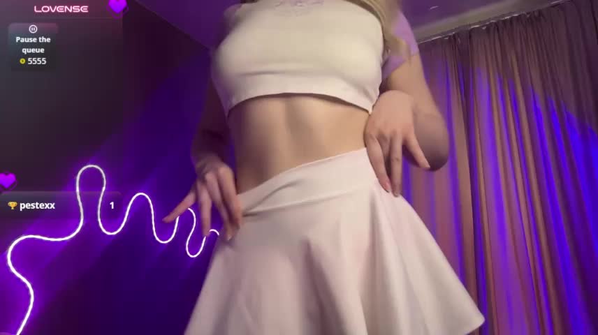 creamberryy Webcam Chat October 22, 2026