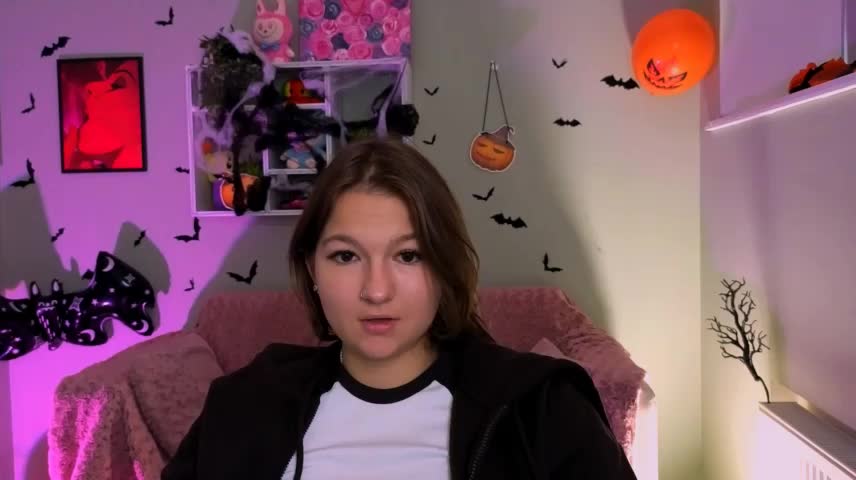 liana_best Webcam Chat October 22, 2026