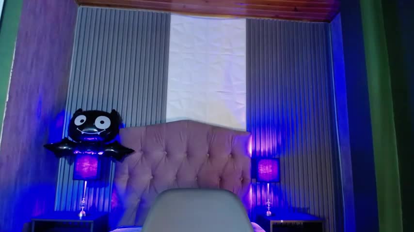 tatty_wilson Webcam Chat October 23, 2026