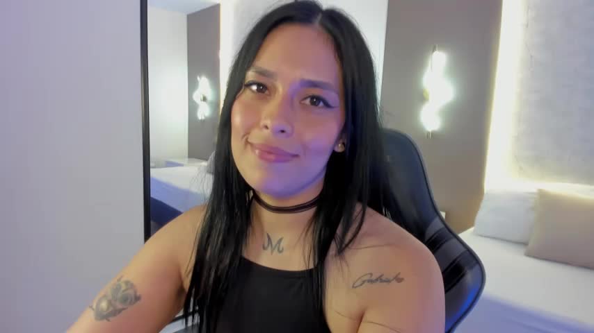 lunna_foox Webcam Chat October 23, 2026