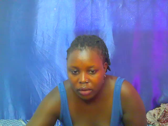 Queen_beautyy Webcam Chat October 23, 2026