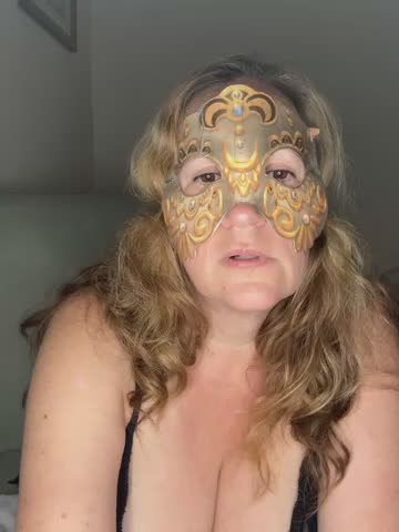largeboobies30 Webcam Chat October 23, 2026