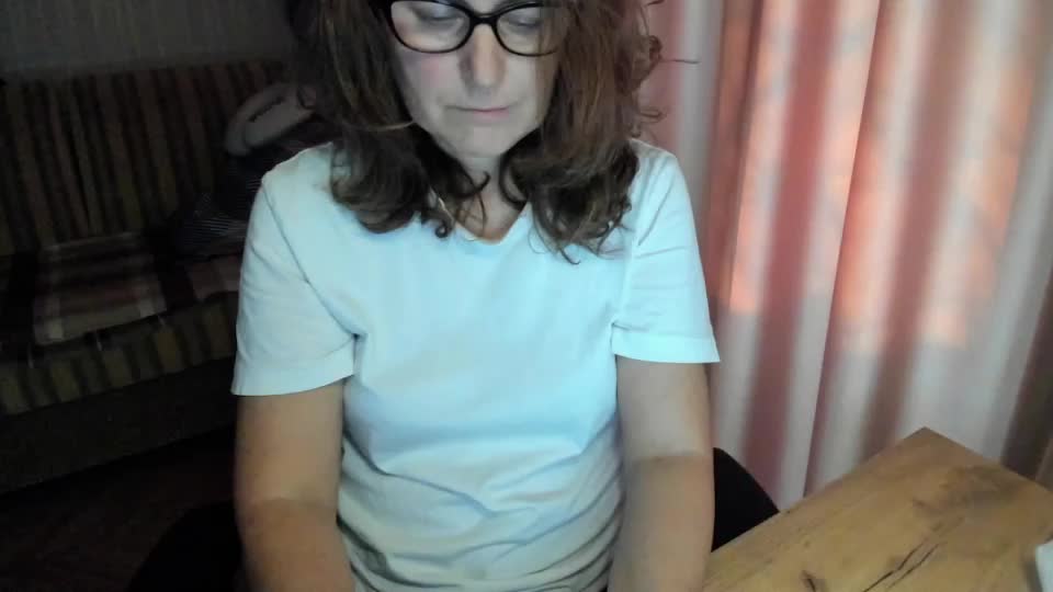 lauraoven Webcam Chat October 23, 2026