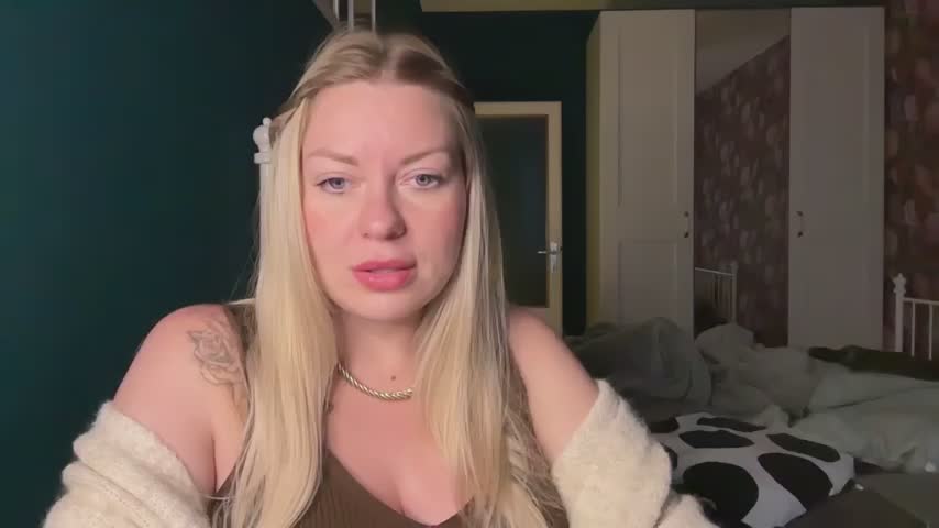 lina_loren Webcam Chat October 23, 2026
