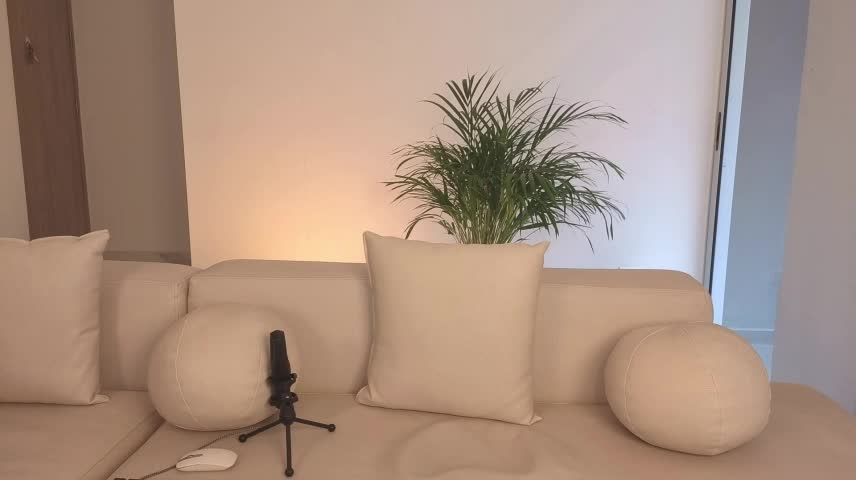 varenkaivanova_22 Webcam Chat October 23, 2026