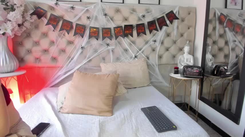 AnnieMartinez Webcam Chat October 23, 2026