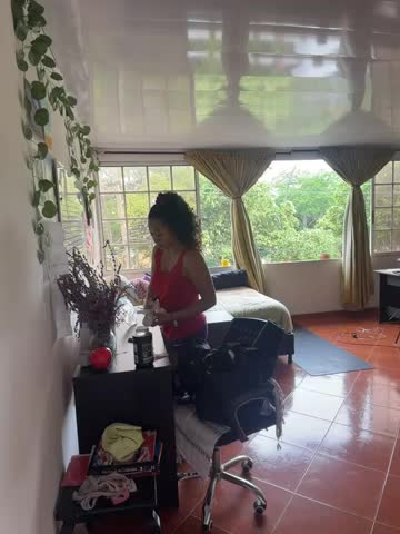 clitia_xx Webcam Chat October 23, 2026