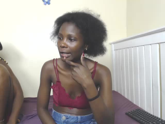 essy_hero Webcam Chat October 23, 2026