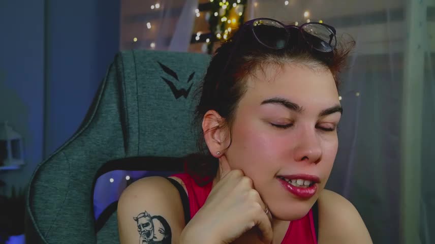 SeraphineDuskryn Webcam Chat October 23, 2026