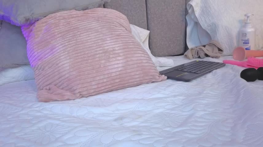 Esmeralda_Candy Webcam Chat October 23, 2026
