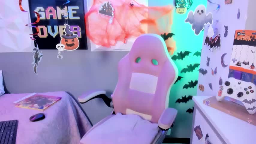 AdelaineBest Webcam Chat October 23, 2026