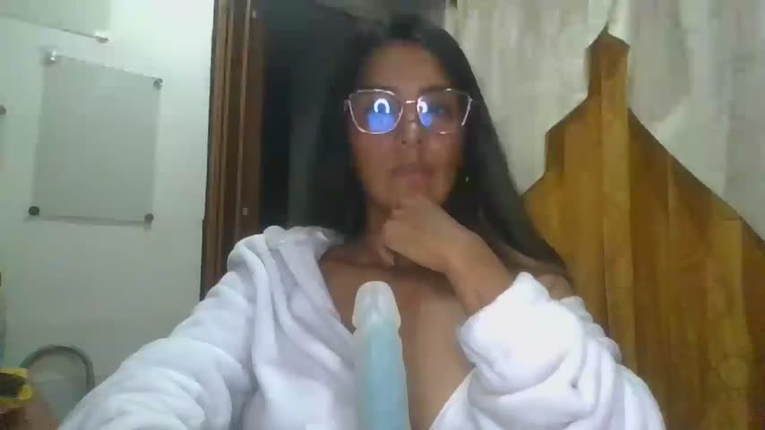 Juanabrunette7 Webcam Chat October 23, 2026