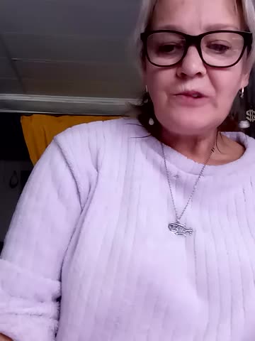 irinamaux Webcam Star October 23, 2026
