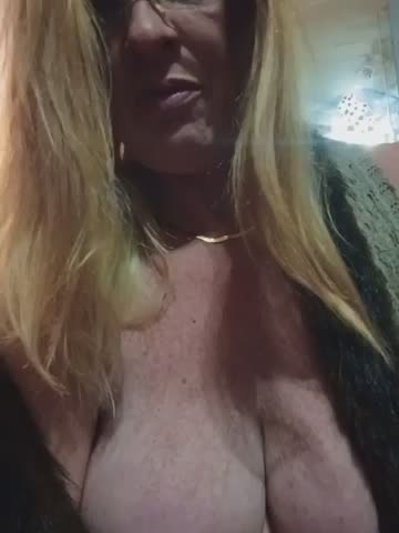 reddyforme Webcam Chat October 23, 2026