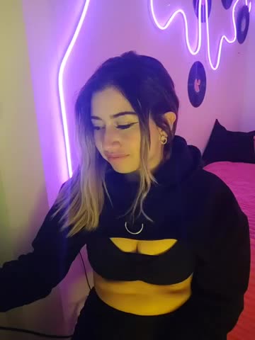 LilyMoon2 Webcam Chat October 23, 2026