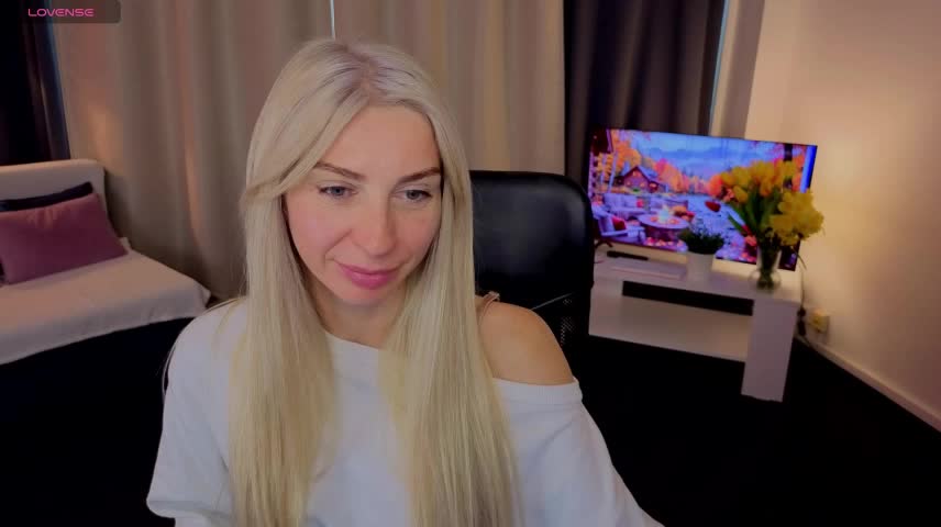 EllisSkyy Webcam Chat October 24, 2026