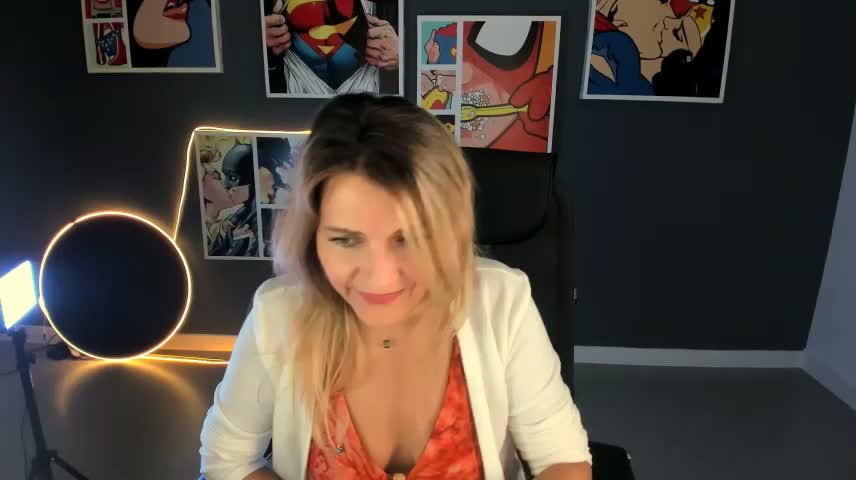 NicoleHitman Webcam Chat October 24, 2026