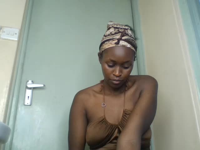 Prettybae- Webcam Chat October 24, 2026