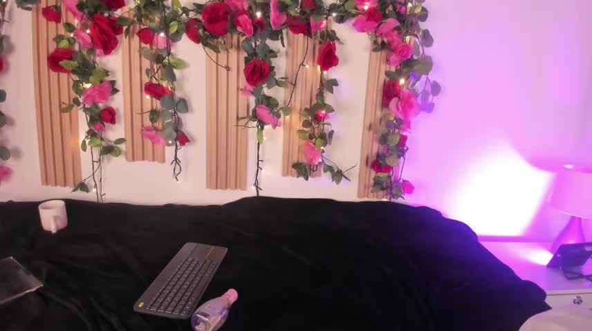 QueenVictoria1 Webcam Chat October 24, 2026