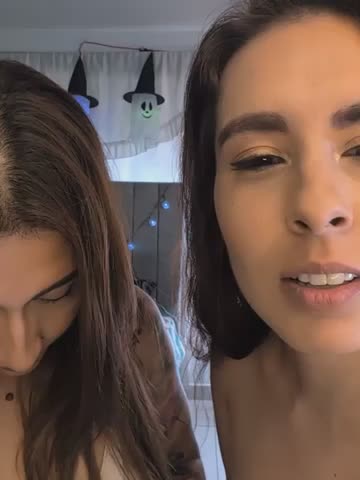 LatinaRoomies Webcam Star October 24, 2026