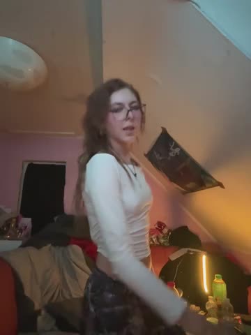 Alina-420 Webcam Chat October 24, 2026