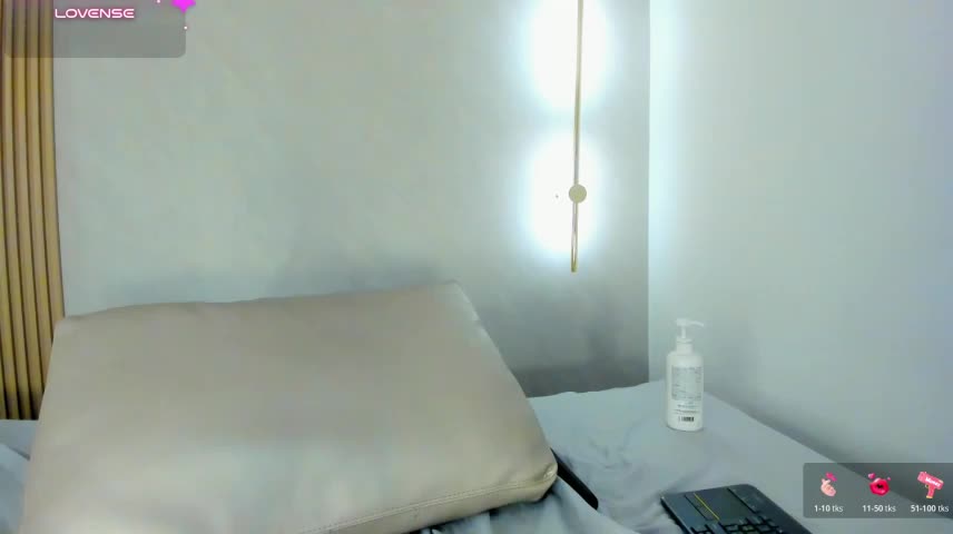serena_foxx_ Webcam Chat October 24, 2026