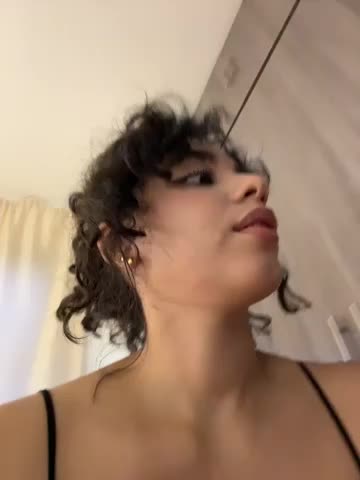 Capricho_01 Webcam Chat October 24, 2026