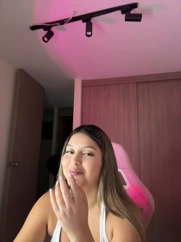 lunablossom_ Webcam Chat October 25, 2026