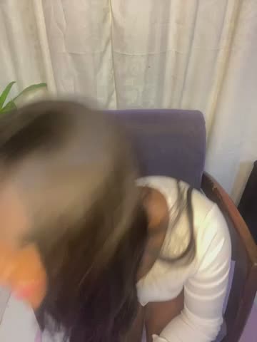karly_titis Webcam Chat October 25, 2026