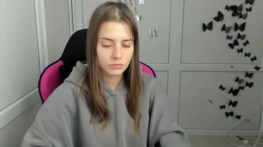 SoftBloomMira Webcam Chat October 25, 2026