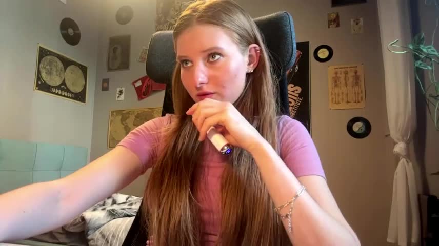 EllyCerry Webcam Chat October 25, 2026
