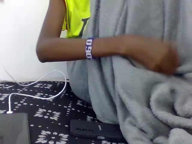 Young_Cie Webcam Chat October 25, 2026
