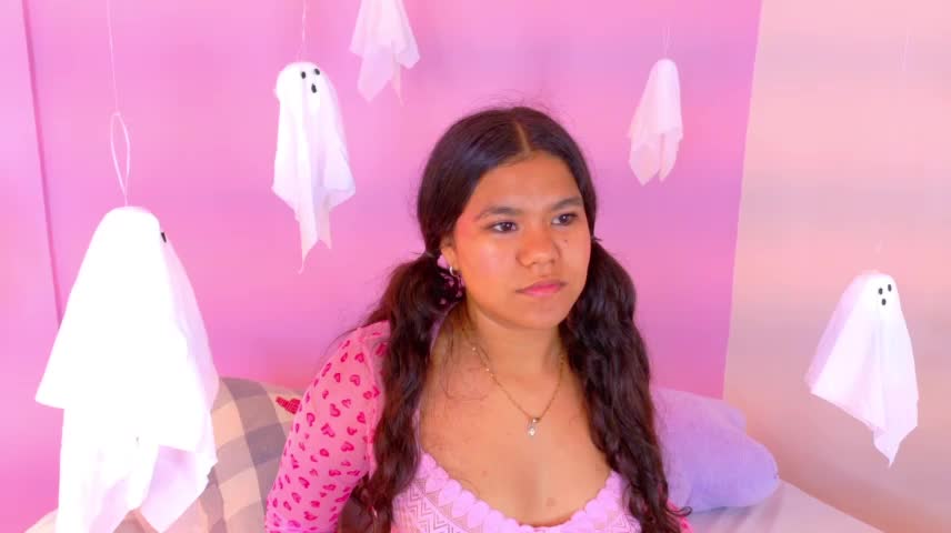 AhslyEvans__ Webcam Star October 25, 2026
