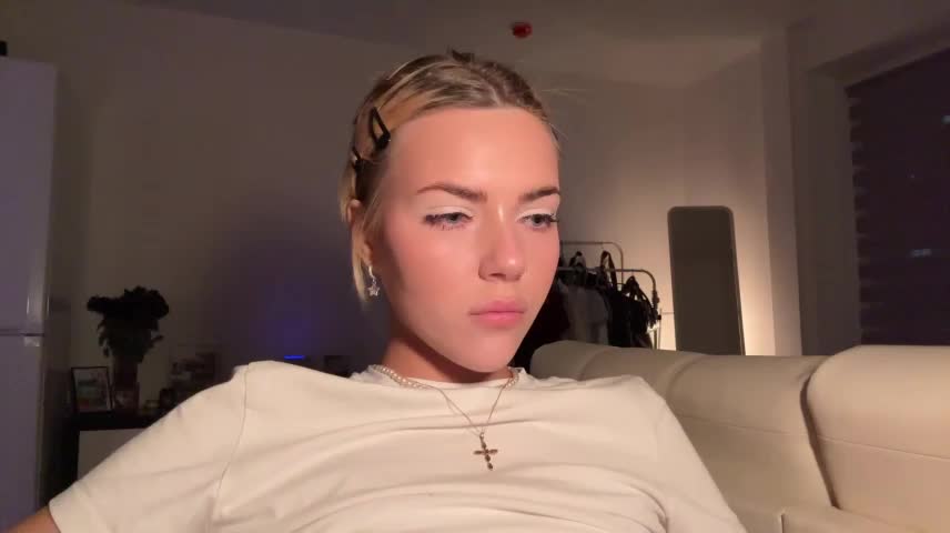 ChristelDuncombe Webcam Chat October 25, 2026