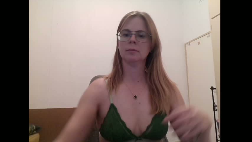 SavannaGirly Webcam Star October 25, 2026