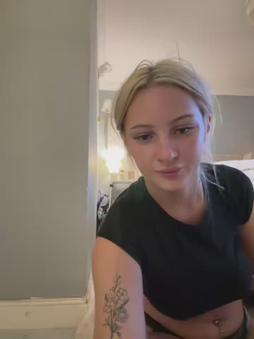 BlondieMbaddie Webcam Chat October 25, 2026