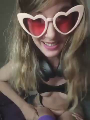 Frenchgirl Webcam Chat October 25, 2026