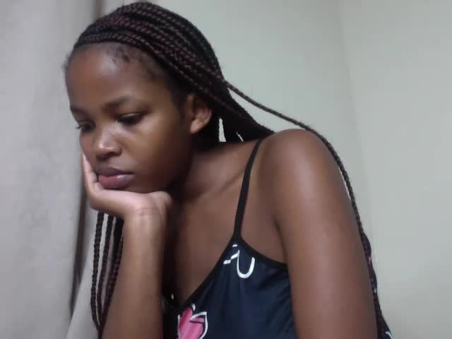 queen-sasha Webcam Chat October 25, 2026