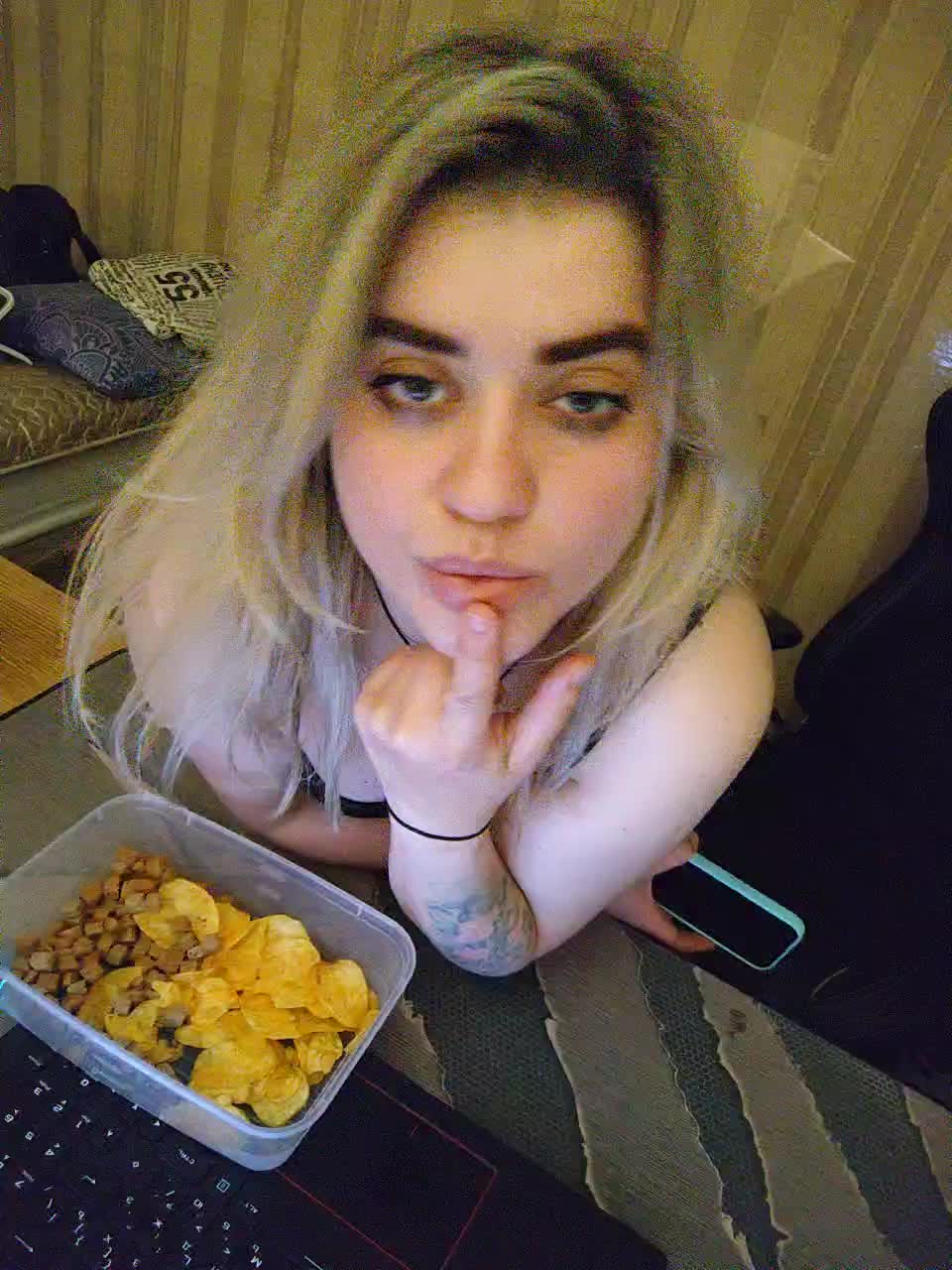 -Tiffany- Webcam Chat October 25, 2026