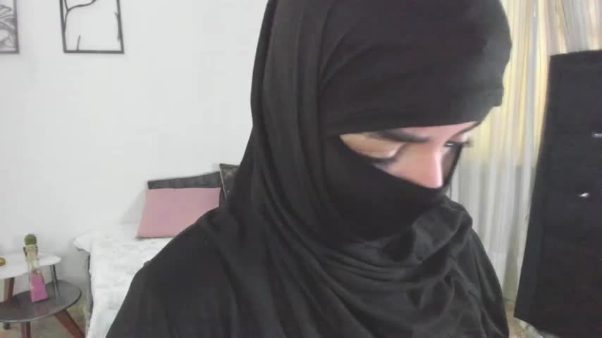 Uzra_hayed Webcam Chat October 25, 2026