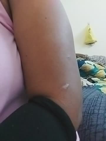 Tamil-ponnu69 Webcam Star October 25, 2026