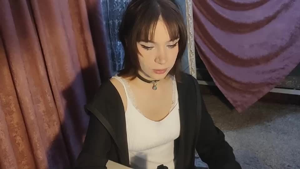intense_velvet Webcam Chat October 25, 2026