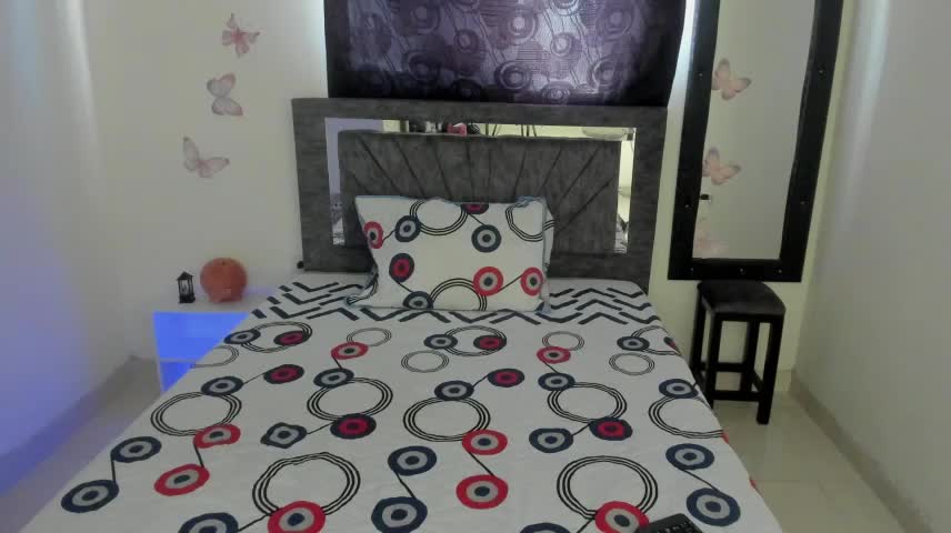 nancy_19 Webcam Chat October 25, 2026
