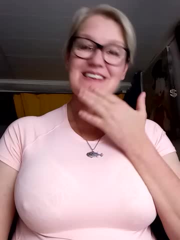 irinamaux Webcam Chat October 26, 2026
